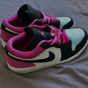 Air Jordan 1 Low SE US Size 9